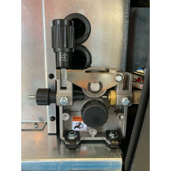 ÍVPONT MIG-200 Synergic Welding Machine
